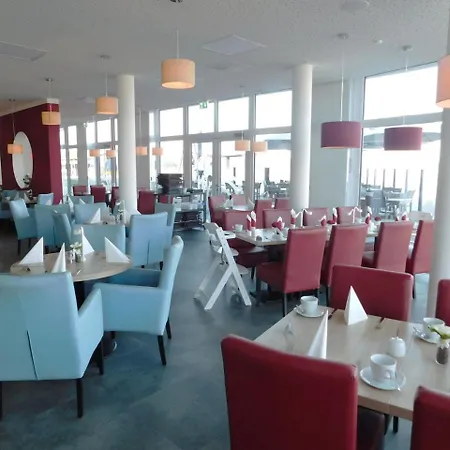 Ferienhaus Am Seeufer מלון דירות *