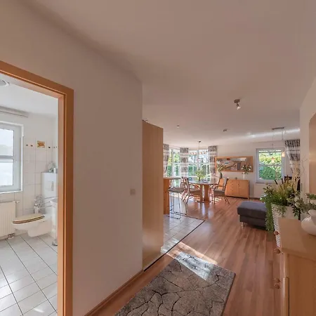 מלון דירות Ferienhaus Am Seeufer וארן